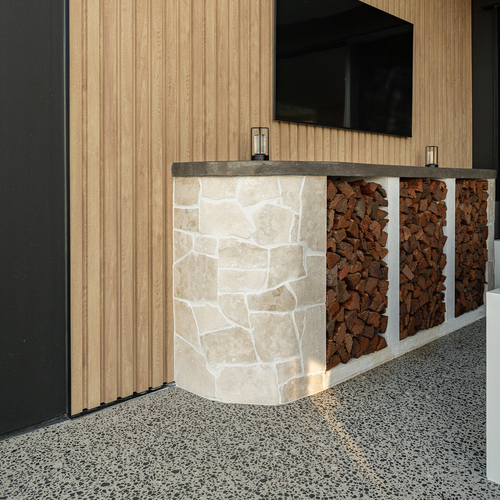 Canvas Cross Cut Travertine Crazypave