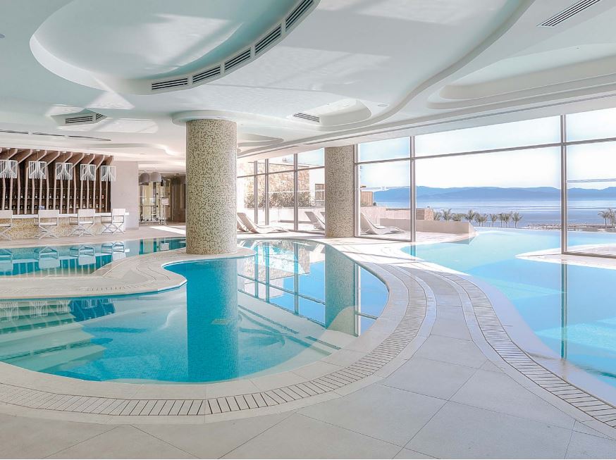 Bondi glass mosaic pool installation | The Stonemen