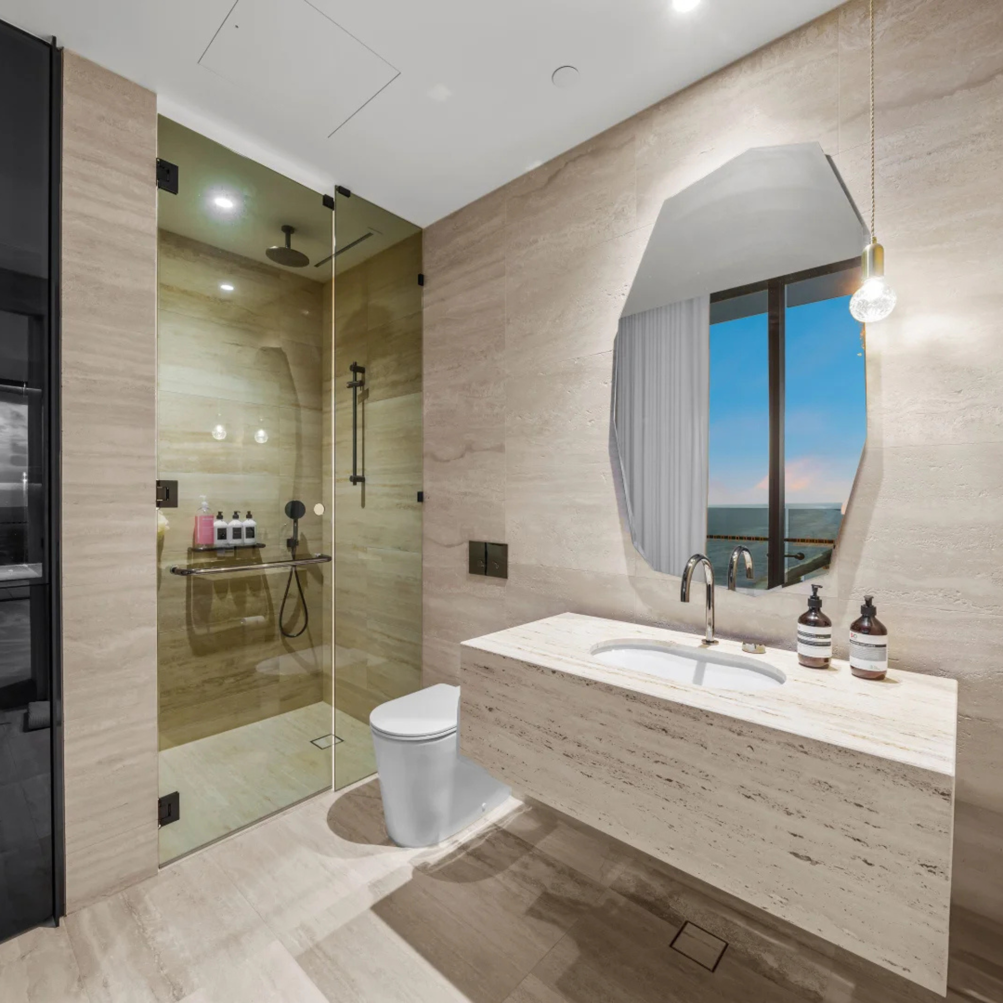 Sofia Veincut Travertine