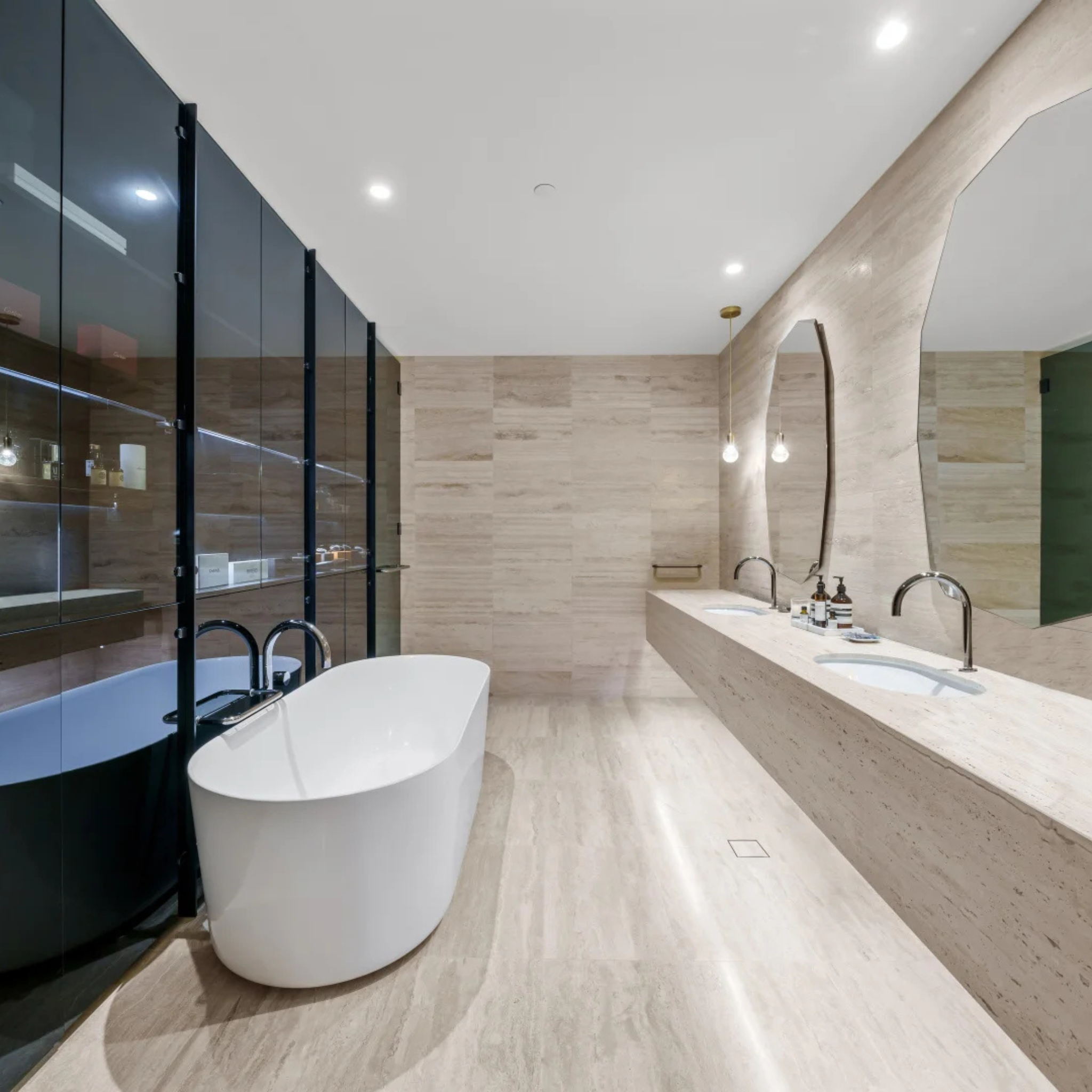 Sofia Veincut Travertine